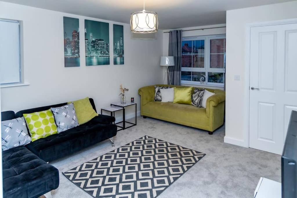 Cozy 3 Bed Sasha House In Beeston Nottingham Villa Exterior photo