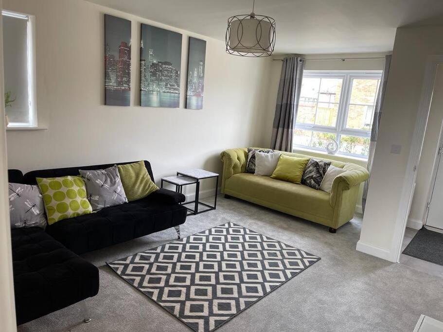 Cozy 3 Bed Sasha House In Beeston Nottingham Villa Exterior photo