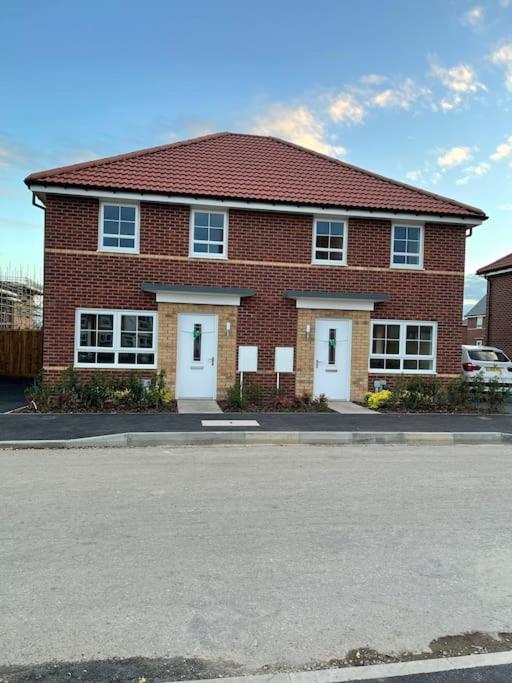 Cozy 3 Bed Sasha House In Beeston Nottingham Villa Exterior photo